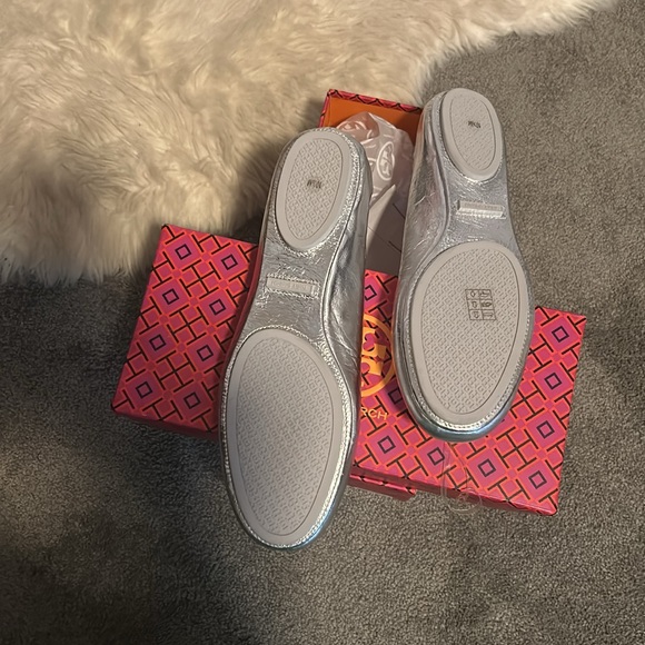 Tory Burch Ballet Shoe - Picture 2 of 4